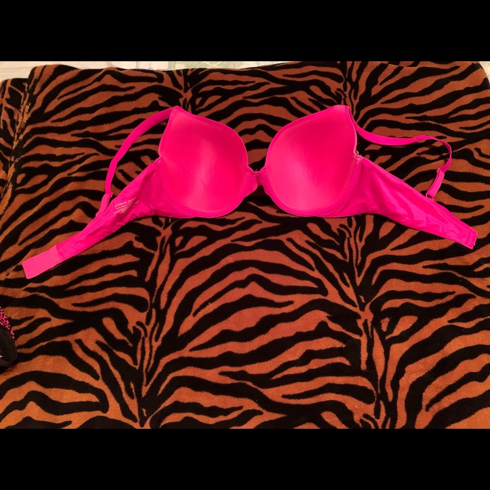 Victoria’s Secret hot pink bra
